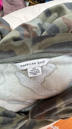 American Eagle Womens Cropped Hoodie Soft Velour Camouflage Camo Green Size XXS - Picture 4 of 4