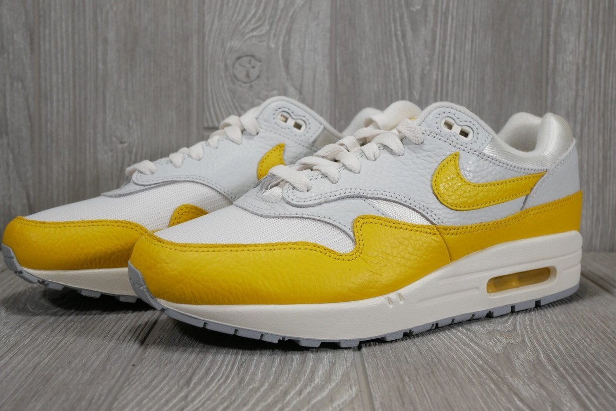 NEW Nike Air Max 1 Women's Size 9.5 Photon Dust/Tour Yellow Shoes