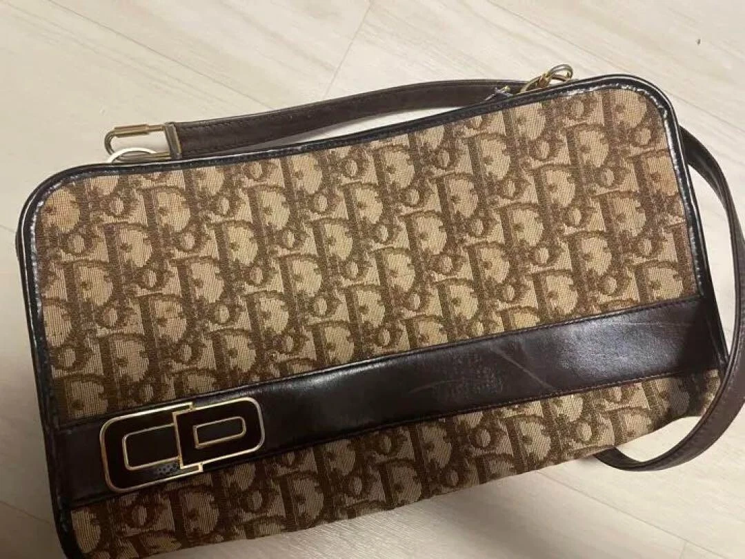 Sac bandoulière Christian Dior bandoulière trotteur CD marron beige authentique