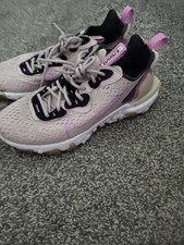 womens nike trainers D/MSIX size 5
