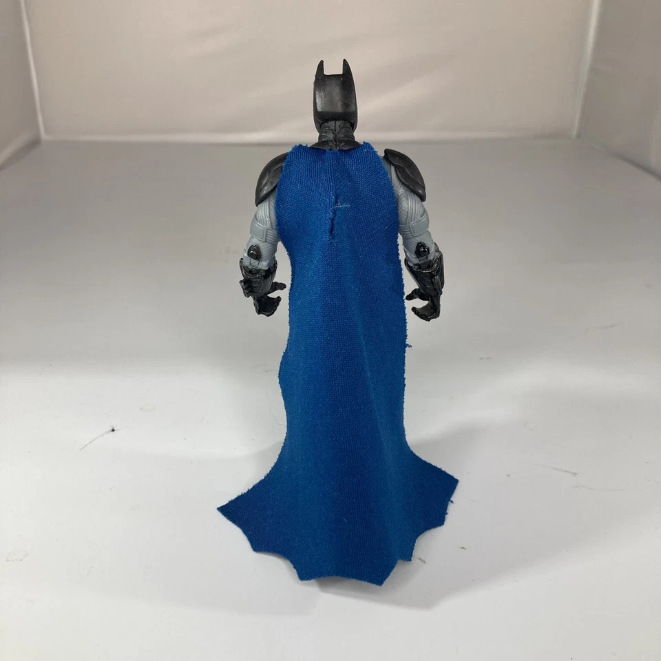 Boneco de ação Batman The Dark Night Riot Strike Batman brinquedo Mattel DC Comics - Imagem 4 de 4