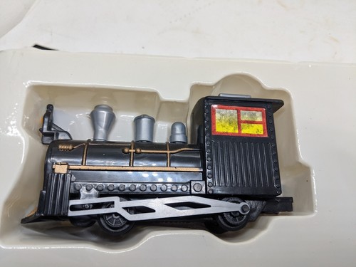 Battery Operated Train Set Holiday Express By Ankyo Ages 4+ - Picture 4 of 5