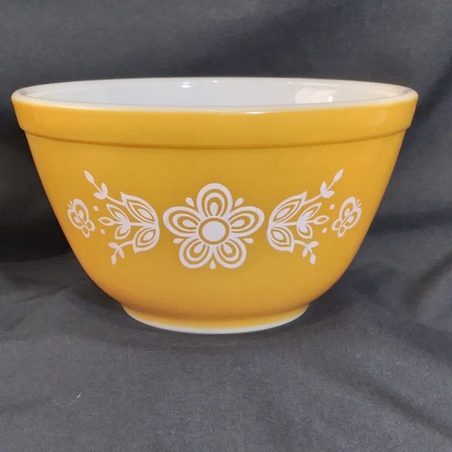 Vintage Pyrex Golden Butterfly #401 Yellow Bowl White Flower 750ml