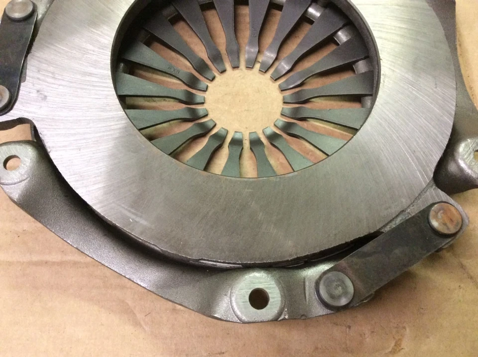 Placa de presión de embrague remanufacturada The Hastings Company 1914 solamente Foto 4 de 4