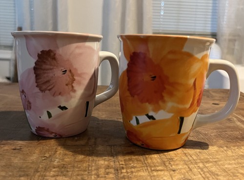 Siaki Porcelain Coffee/ Tea Mugs Set Of 2 Orange/Lilac Floral Design