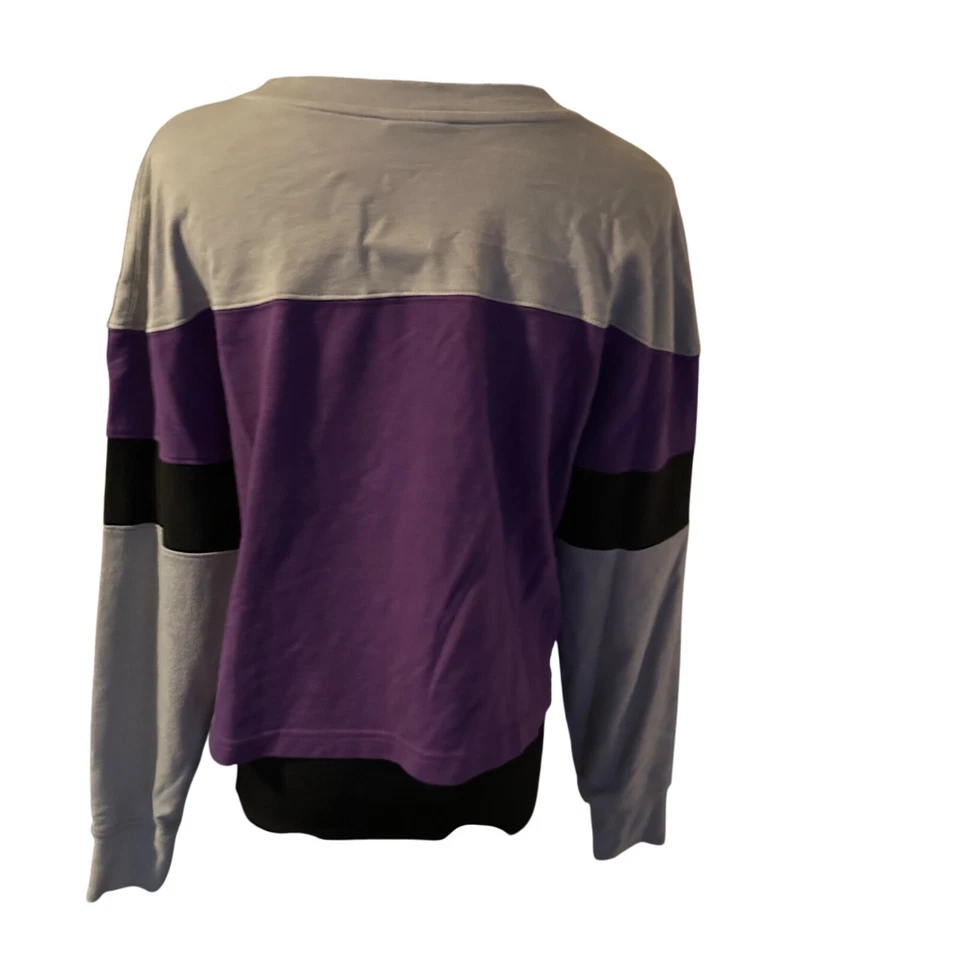 Batman Sudadera Corta Morado y Gris Talla M Foto 2 de 4