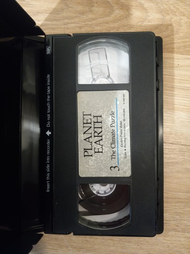 Easton Press Video Planet Earth 1989 VHS 3 4 6 Climate Solar Sea Tales Worlds - Picture 8 of 8