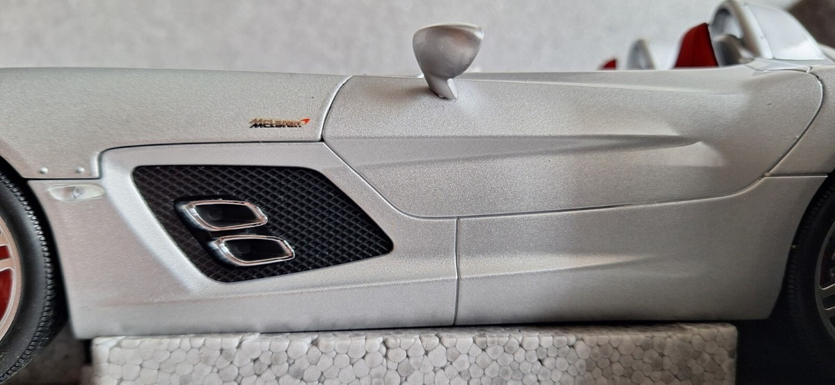 Mercedes-Benz SLR McLaren Stirling Moss 2009 Silver 1:18