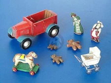 Plus Model 1/35 Children's Kids Toys I (Car, Dolls, Bears, Cockhorse & Pram) 214