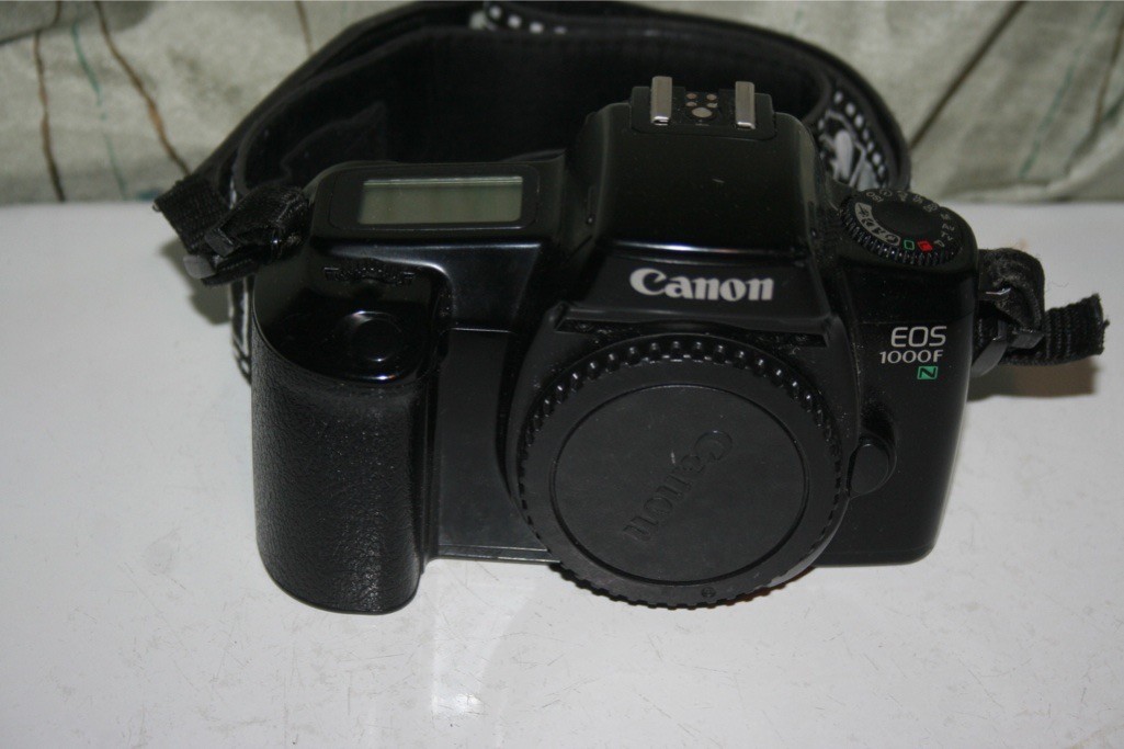 Appareil Photo Canon EOS 1000F N - 35mm - Argentique - Occasion