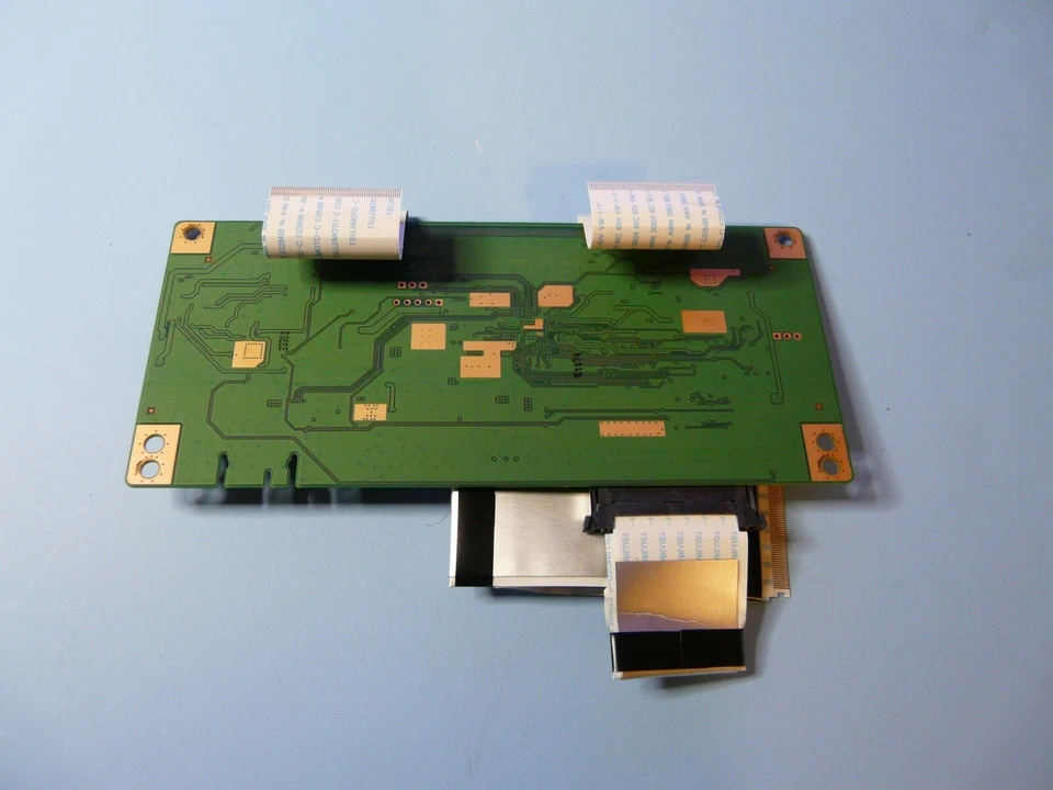 Funai 50PFL5604/F7 T-Con Board EATDJ6E13 - Image 3 of 4