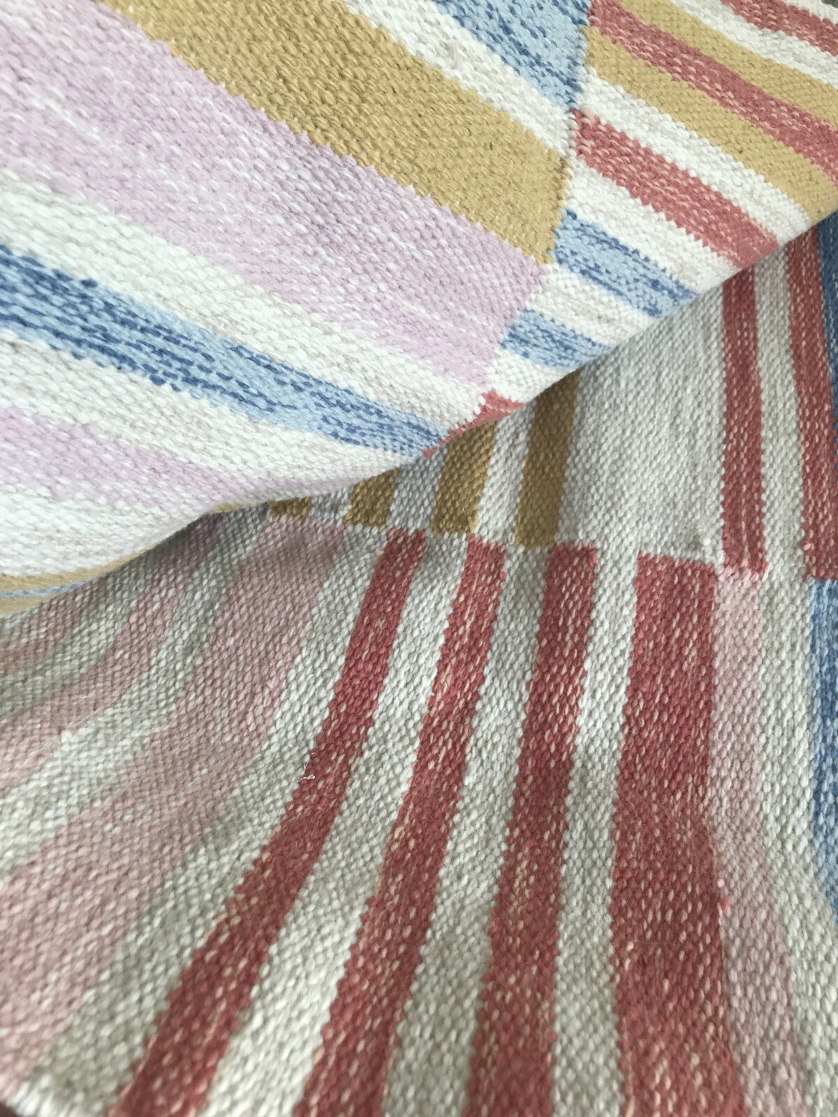 NEW W/tag Handwoven Opalhouse Accent Rug Striped 24”x36” Indoor/Outdoor