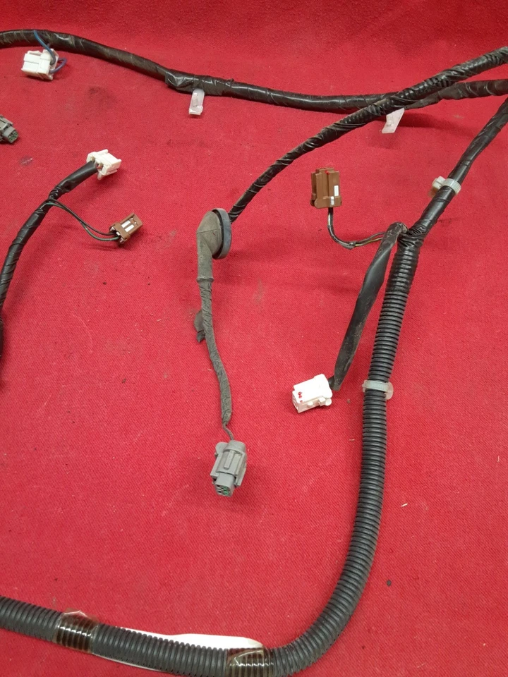 2002 2003 2004 Infiniti I35 REAR Trunk Latch Tail Light Bumper Wiring Harness  - Image 4 of 4