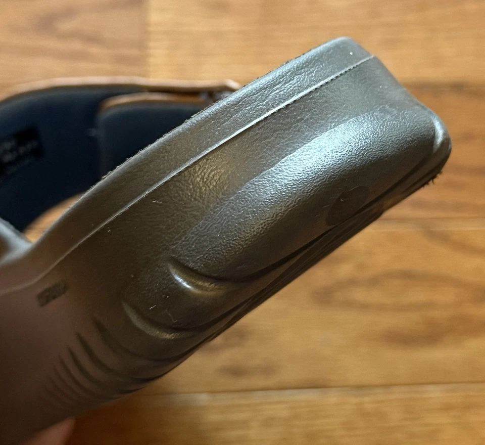 Johnston & Murphy 男式绿洲拖鞋 9 M 码棕色皮革厚 Trufoam 鞋底 — 第 4/4 张图片