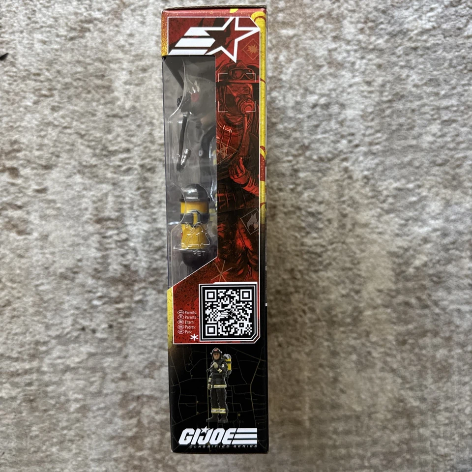 Hasbro G.I. Figura de acción de bombero de búsqueda y rescate serie clasificada Joe Foto 4 de 4