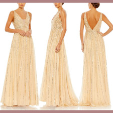 NWT Mac Duggal  0  10700 Sequined V-Neck Sleeveless Gown in Sunset Nude S730