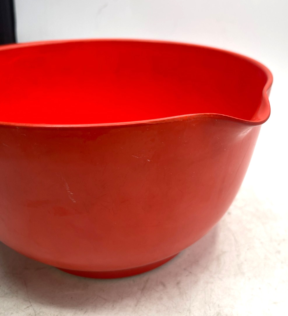 Vintage Rosti Mepal Denmark Service Mixing Bowl with Spout Melamine 3L Dk Orange