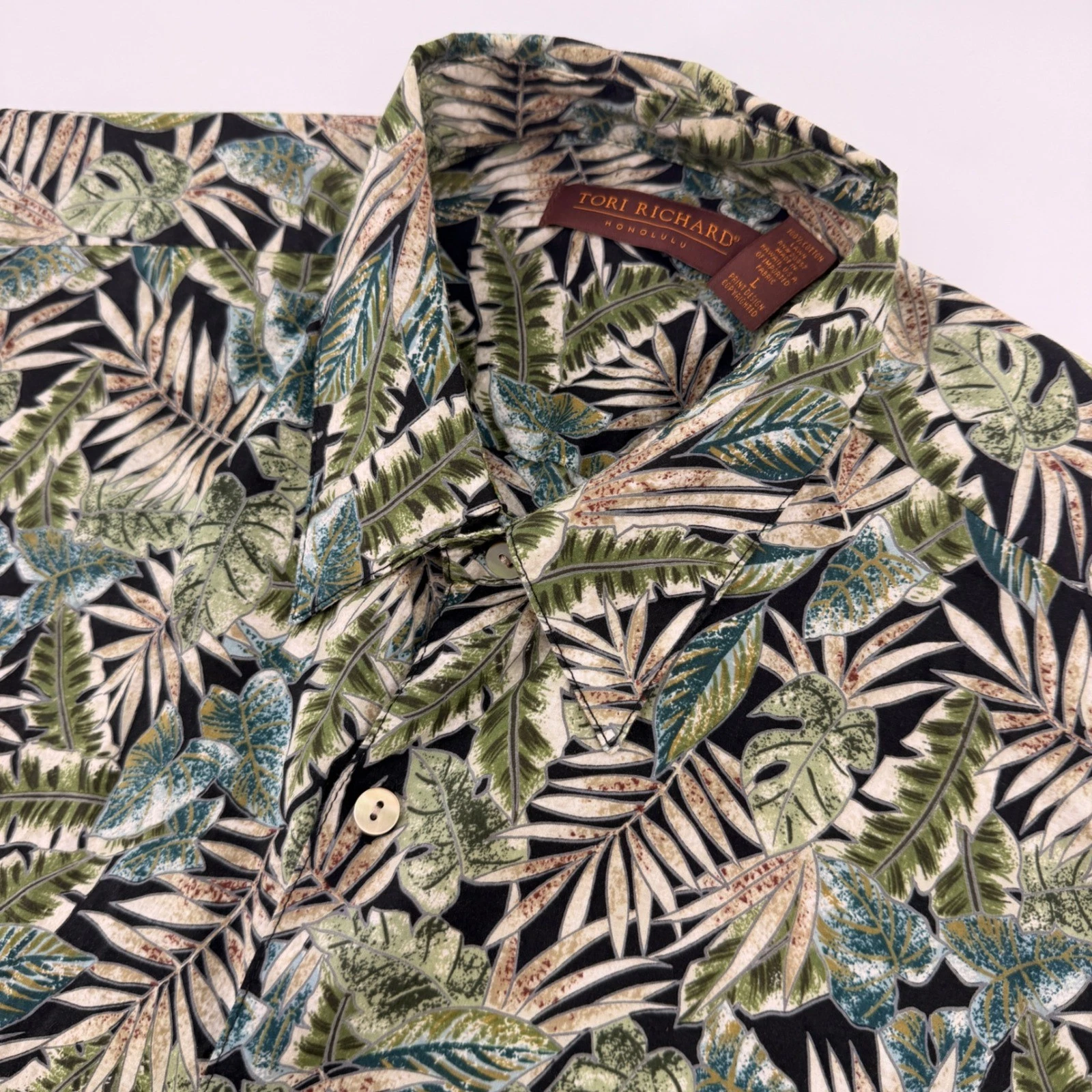 Tori Richard Button Front Shirt Men Large Green Tropical Leaf Cotton Lawn Hawaii
