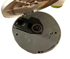 SONY D-E660 CD Walkman Junk For Parts G-Protection Portable CD Player