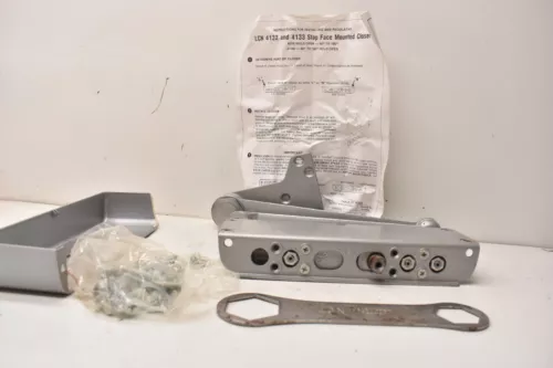 INGERSOLL-RAND ARCHITECTURAL HARDWARE SMOOTHEE DOOR CLOSER 4133 ALUMINUM