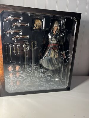 ASSASSIN'S CREED IV BLACK FLAG EDWARD KENWAY PLAY ARTS KAI Action