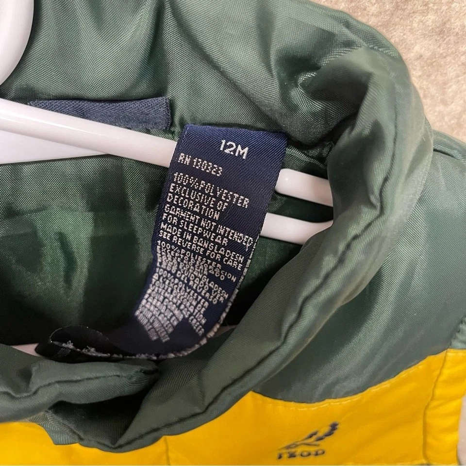 Chaleco acolchado Izod Boys verde/amarillo/azul marino Foto 4 de 4