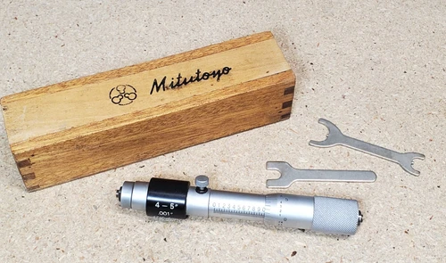 Mitutoyo No. 133-225 - tubular inside micrometer  4" - 5"