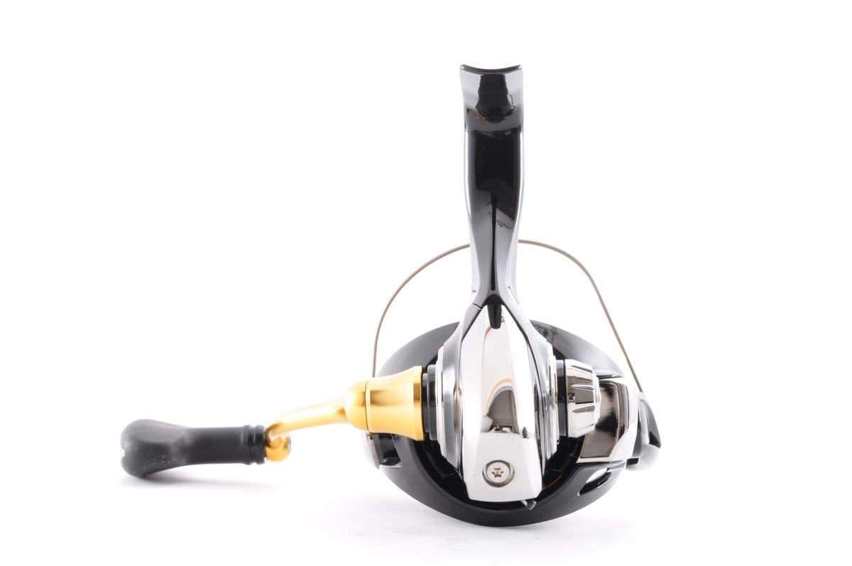 Daiwa 23 Legalis LT 3000 CXH Near Mint Fishing Spinning Reel