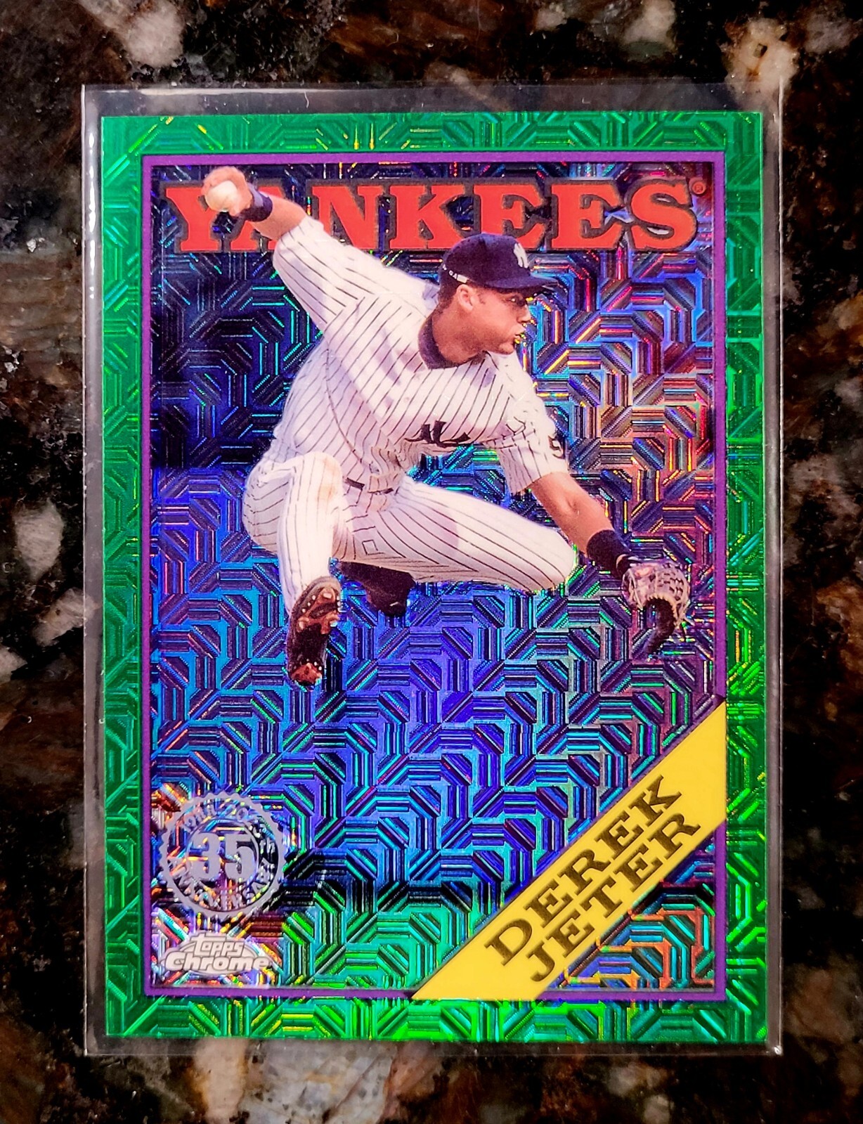 2023 Topps Series 2 Derek Jeter 1988 Topps Silver Pack Green Mojo #70/99 Yankees