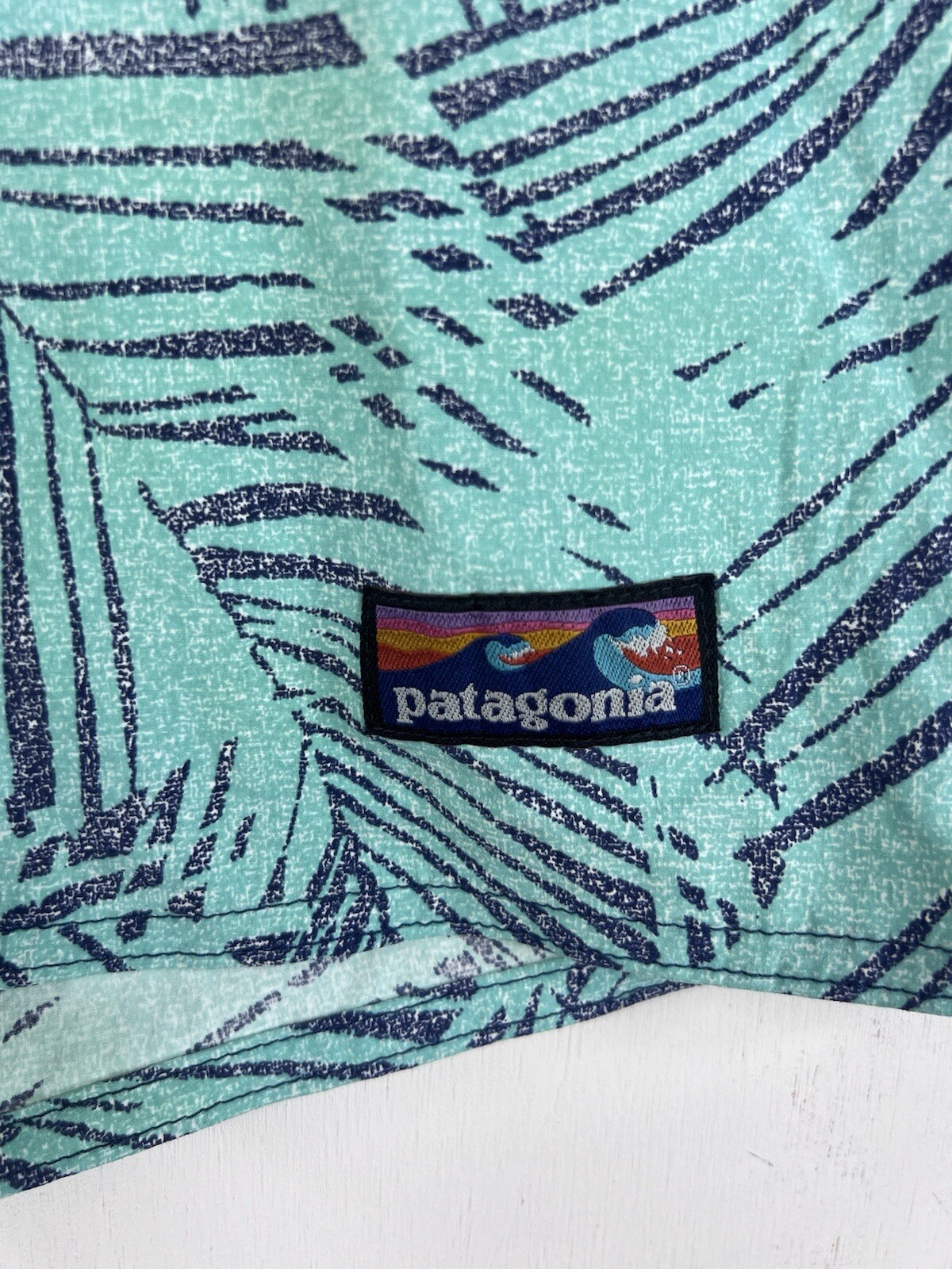 Patagonia Swim Trunks Men's 30 Hawaiian Floral Aqua/Blue Board Shorts 10" Summer thumbnail 3