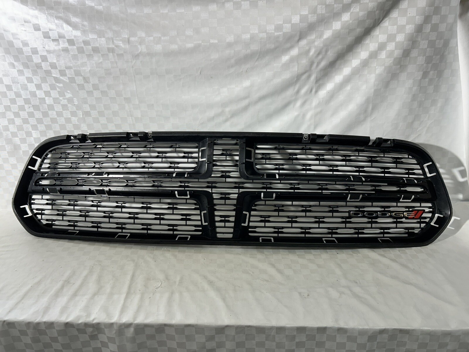 Damaged OEM 2014-2019 Dodge Durango Upper Grille Painted Black 