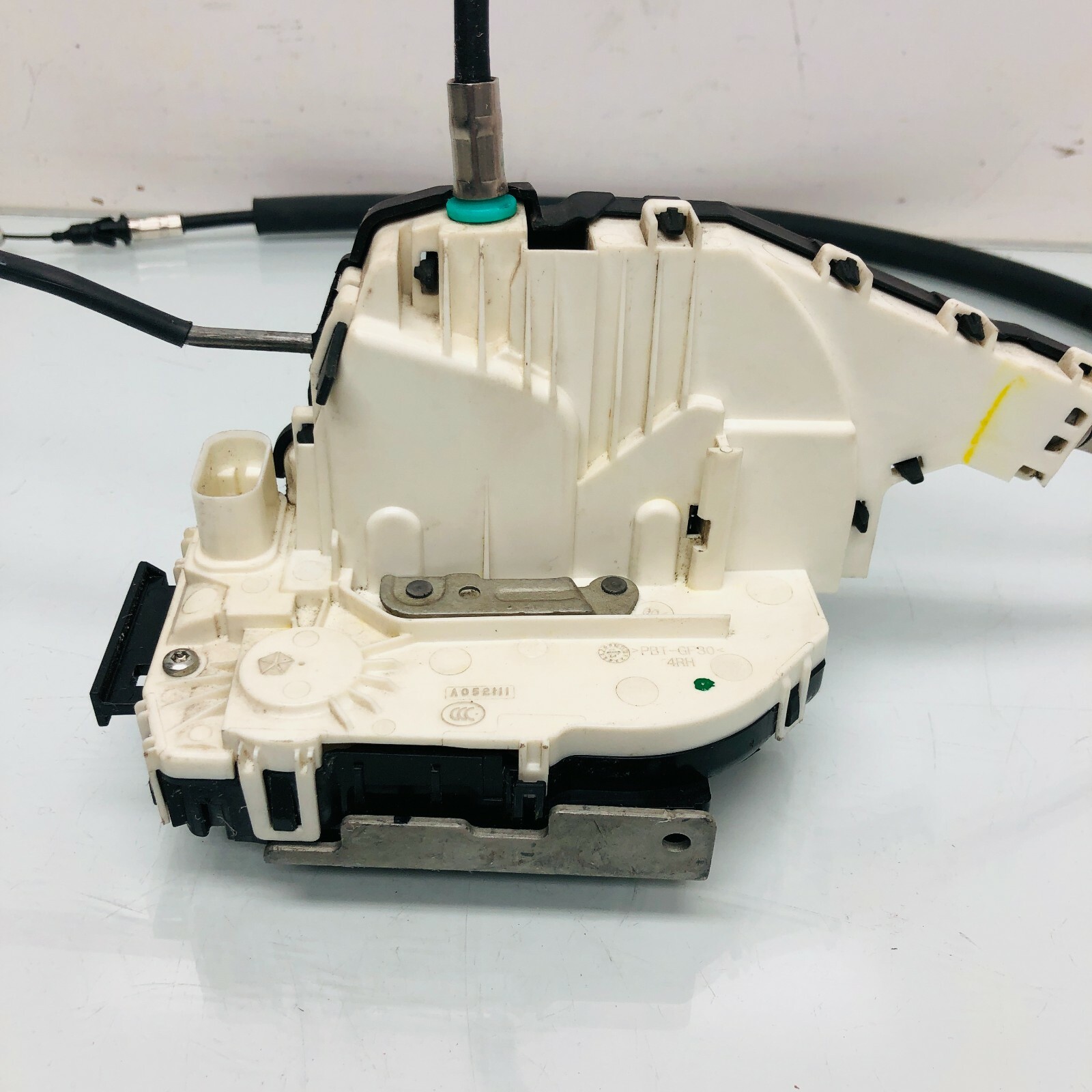 2014 - 2017 Maserati Ghibli Passenger Right Rear Door Lock Latch Actuator OEM 
