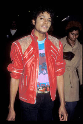 Michael Jackson on set of his video ''Beat It'' in downtown Los An .. Old Photo 3
