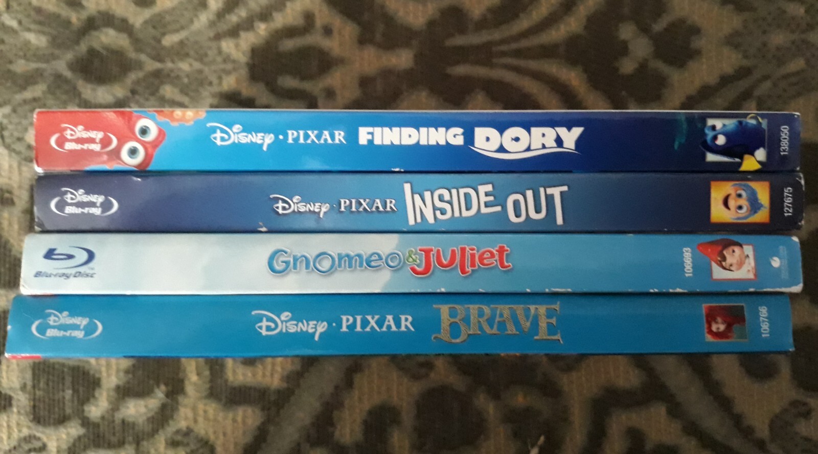 Disney PIXAR blurays/ Brave/Inside Out/Gnomeo & Juliet/Finding Dory