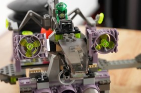 LEGO LIFE ON MARS 7317 Aero Tube Hangar - 100% complete w/ box and manual