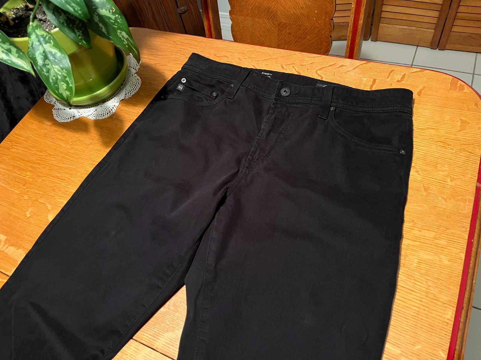 AG ADRIANO GOLDSCHMIED EVERETT SLIM STRAIGHT SATEEN BLACK JEANS 33 X 32 NICE!