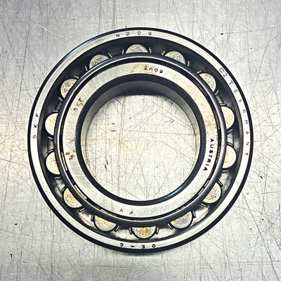 SKF N 209 Cylindrical Roller Bearing 45mm Bore 85mm OD 19mm Width Steel