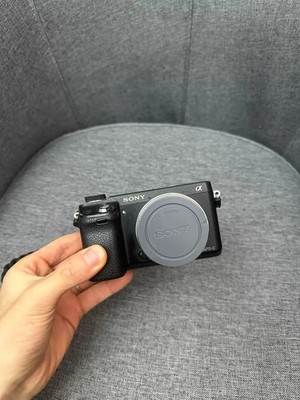 Sony Alpha NEX-6 BLACK 16.1MP APS-C CMOS Camera Body Only Excellent Performance