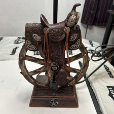Vintage Western Saddle And Wagon Wheel Lamp Works Pristine Condition Vintage Western Saddle And Wagon Wheel Lamp Works Pristine Condition