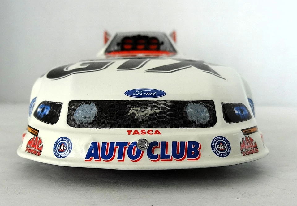 Action John Force 2006 Castrol GTX Funny Car Mustang 1/24 Diecast AUTOGRAFIADO Foto 3 de 4