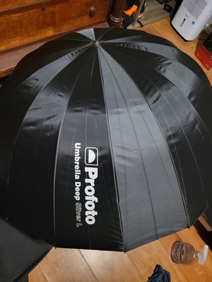 Deep Profoto Silver LARGE umbrella 