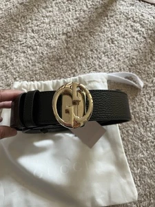 Ceinture Gucci femme réversible taille 80 cm = 32 pouces