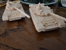 Green T80 plastic toy soldier tanks same size / scale as Timmee Toys 1/48