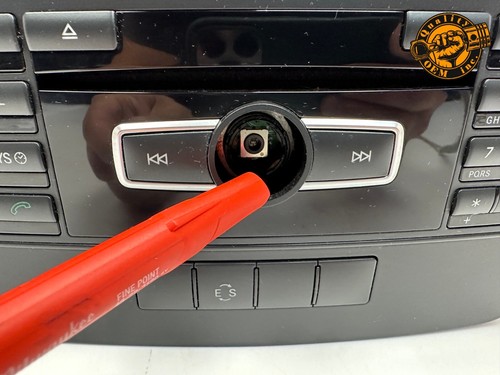 Mercedes GLK GLK250 GLK350 2013-2015 GPS navegación radio comando unidad principal de CD fabricante original - Imagen 2 de 13