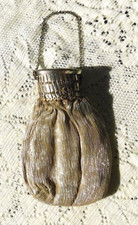 ANTIQUE EARLY 1900'S GERMAN SILVER MICRO BEAD EXTENSION GATE TOP PURSE / BAG