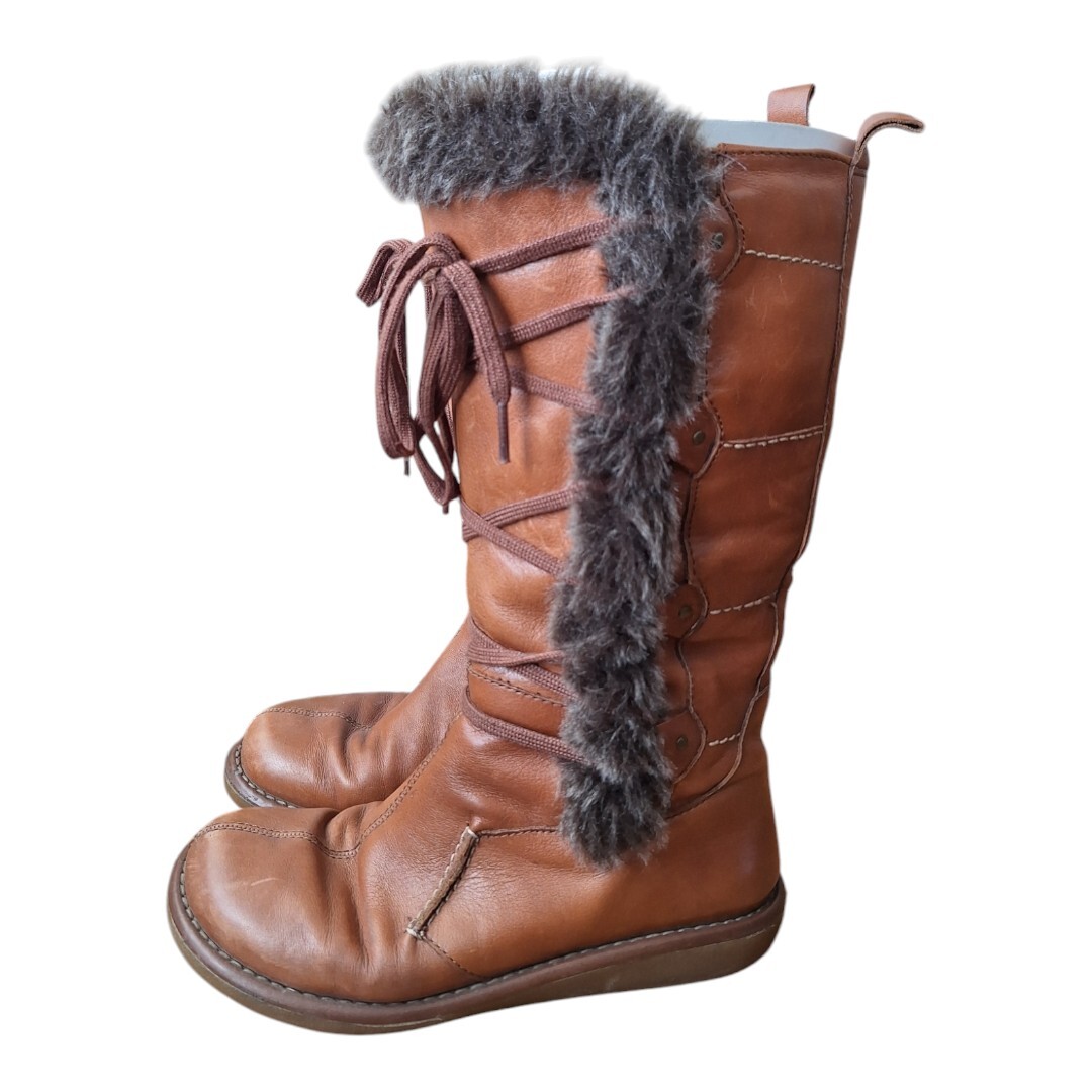 Women's Brown Log Cabin Leather Boots Size 6M - Rugged & Stylish