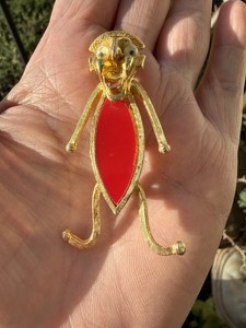 Authentic Vintage HTF Gold Plated Red Lucite Body Google Eyed Funny Hobo Figural Brooch