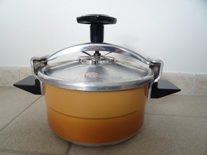 Cocotte Minute SEB Vintage - Aluminium - Fabriquée En France - époque 70/80 - état Fonctionnel