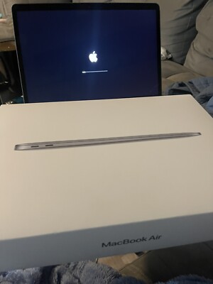Apple MacBook Air 13in (128GB SSD, Intel Core I7-5650U, 2.2GHz