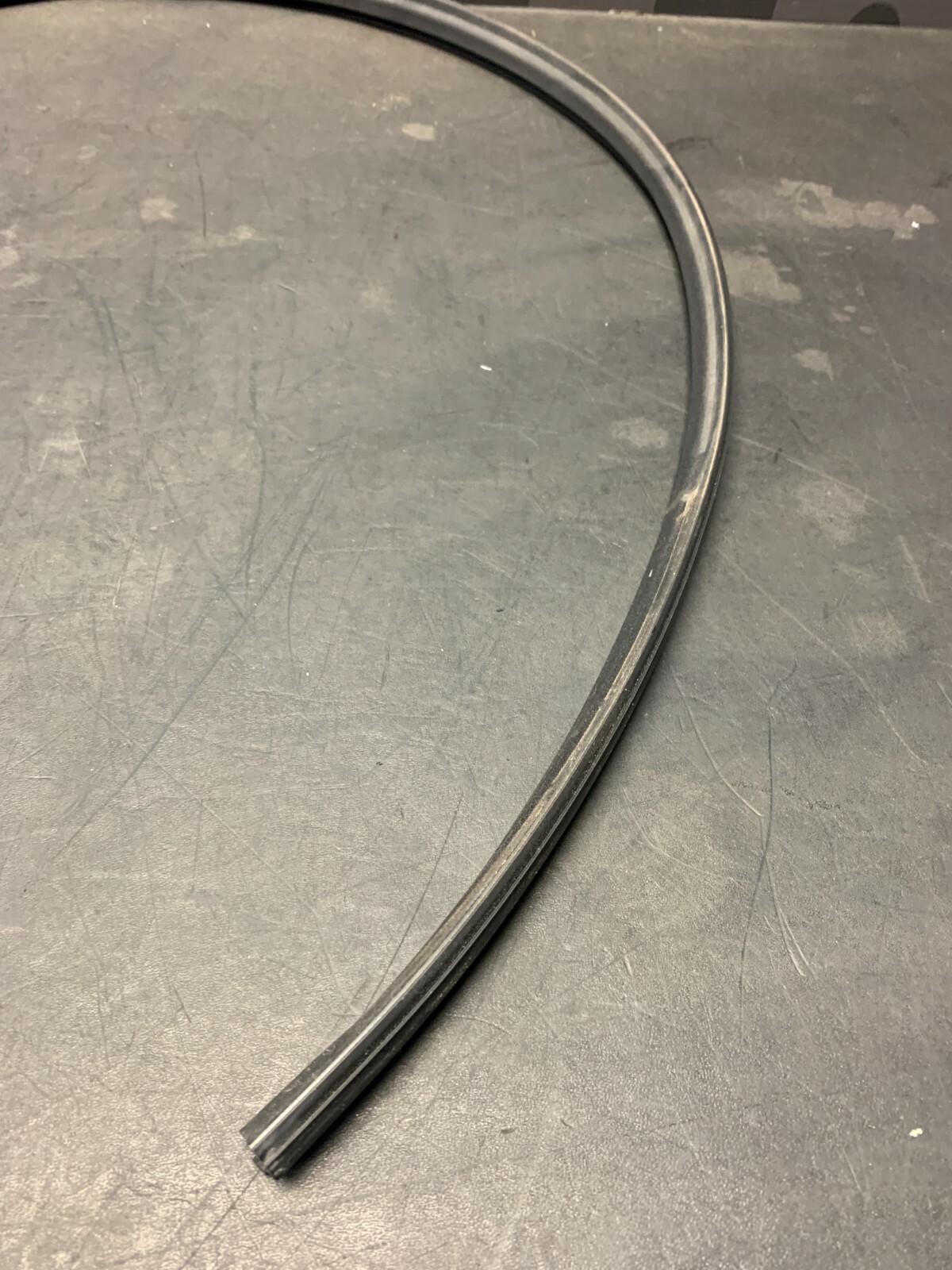 2012 AUDI R8 V10 GT OEM PASSENGER DRIP MOULDING